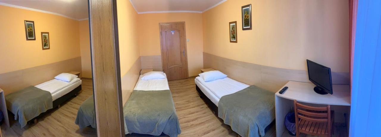 Ludowa Restauracja&Noclegi Kietrz Zewnętrze zdjęcie