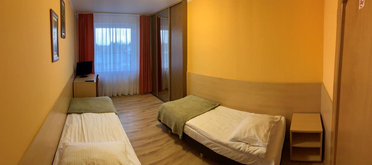 Ludowa Restauracja&Noclegi Kietrz Zewnętrze zdjęcie